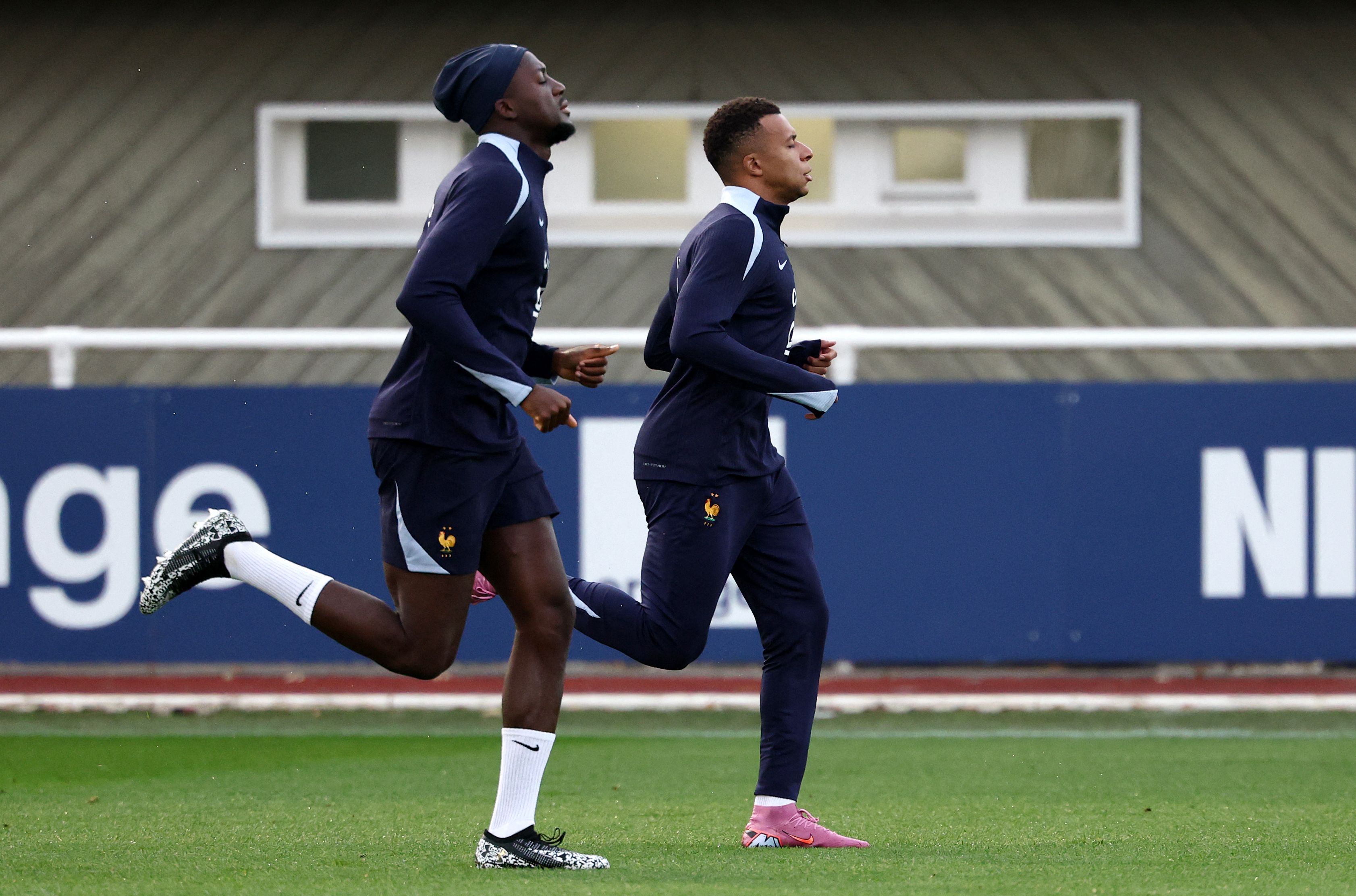 包含赛前体能课后，罗马调整名单备战法国杯，悬念犹存，年轻球员得到机会的词条-开云体育下载