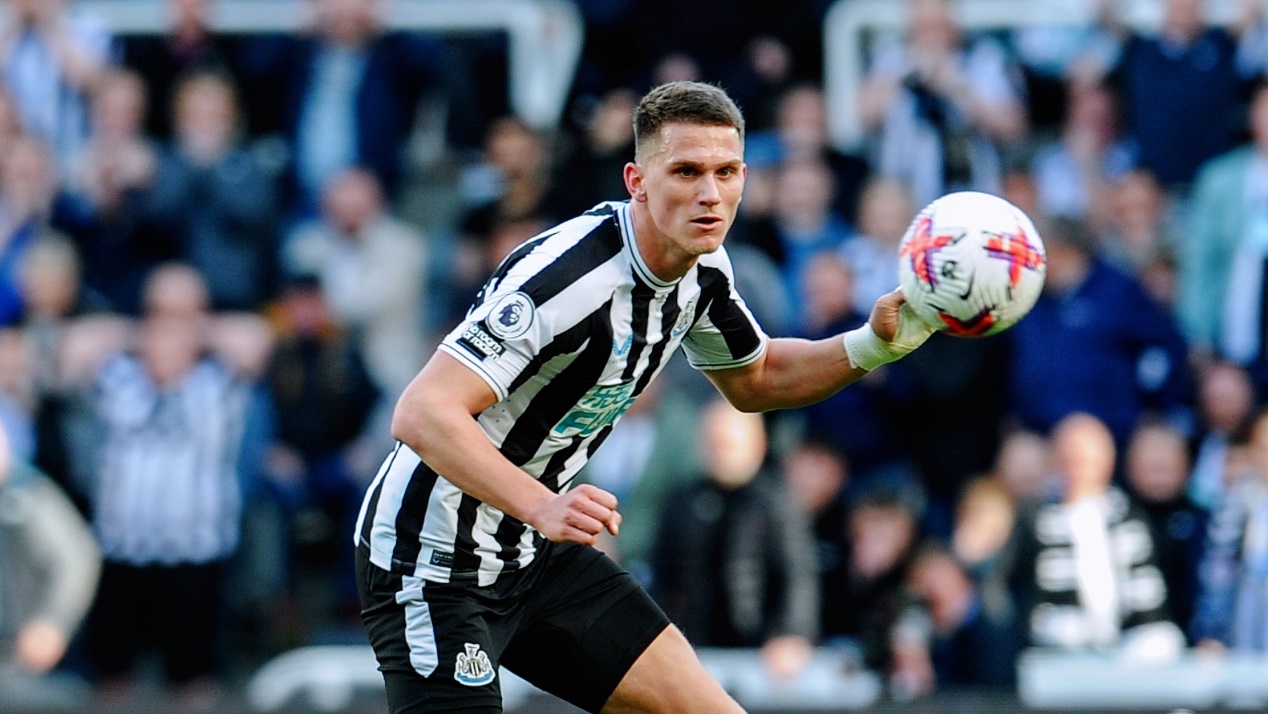 包含纽卡斯尔迎英超关键赛；关键时刻外线爆发；话题不断；赛程密集仍需轮换的词条-开云体育下载